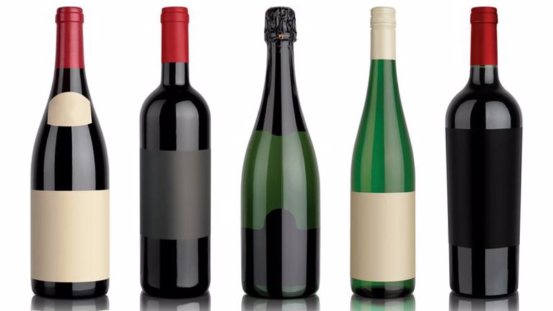 Oblici vinskih boca-odakle su i zašto tako izgledaju?